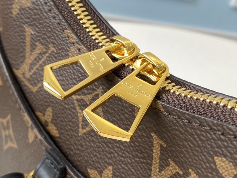 Louis Vuitton Hobo Bags